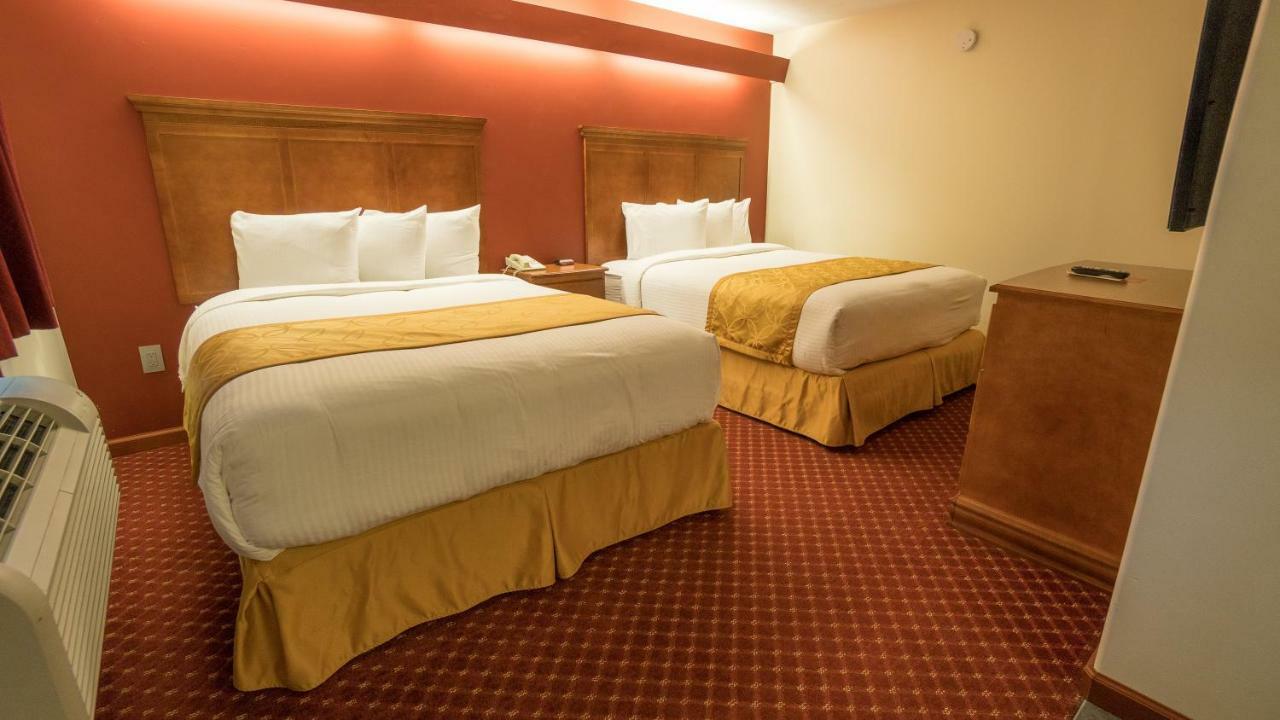 Shepherd Mountain Inn & Suites Pilot Knob Exteriér fotografie